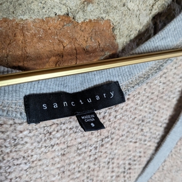 Sanctuary Small Pink-ish Cream & Gray Pullover V-Neck Sweater - Picture 3 of 11